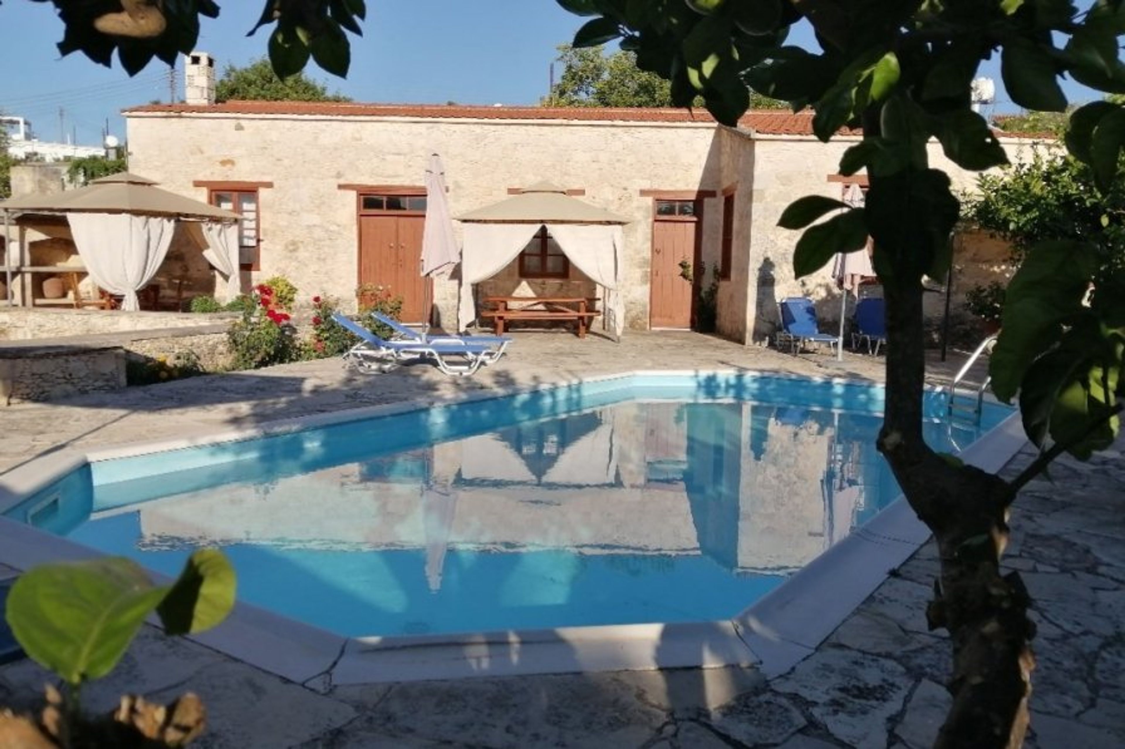  traditional house  was designed and renovated 20 years ago 