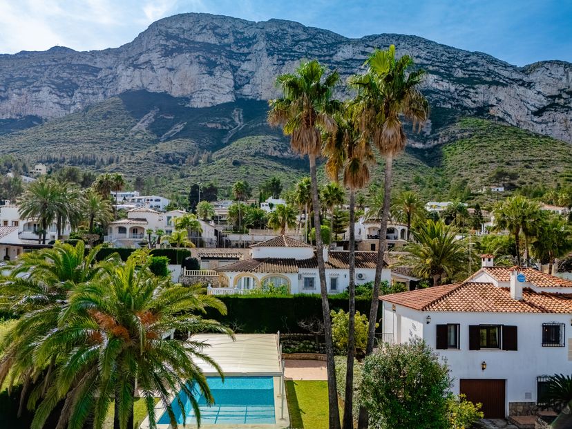 Villa in Montgó, Spain