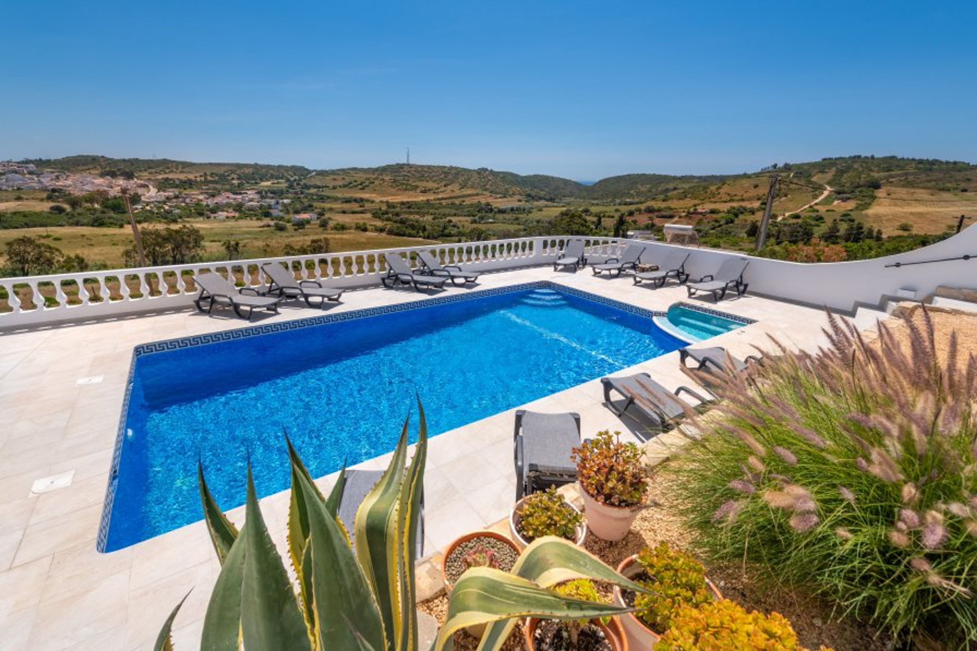 Private pool