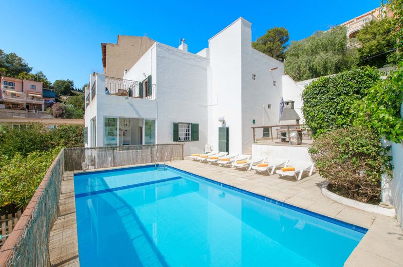 Chalet in Cala Mayor, Majorca