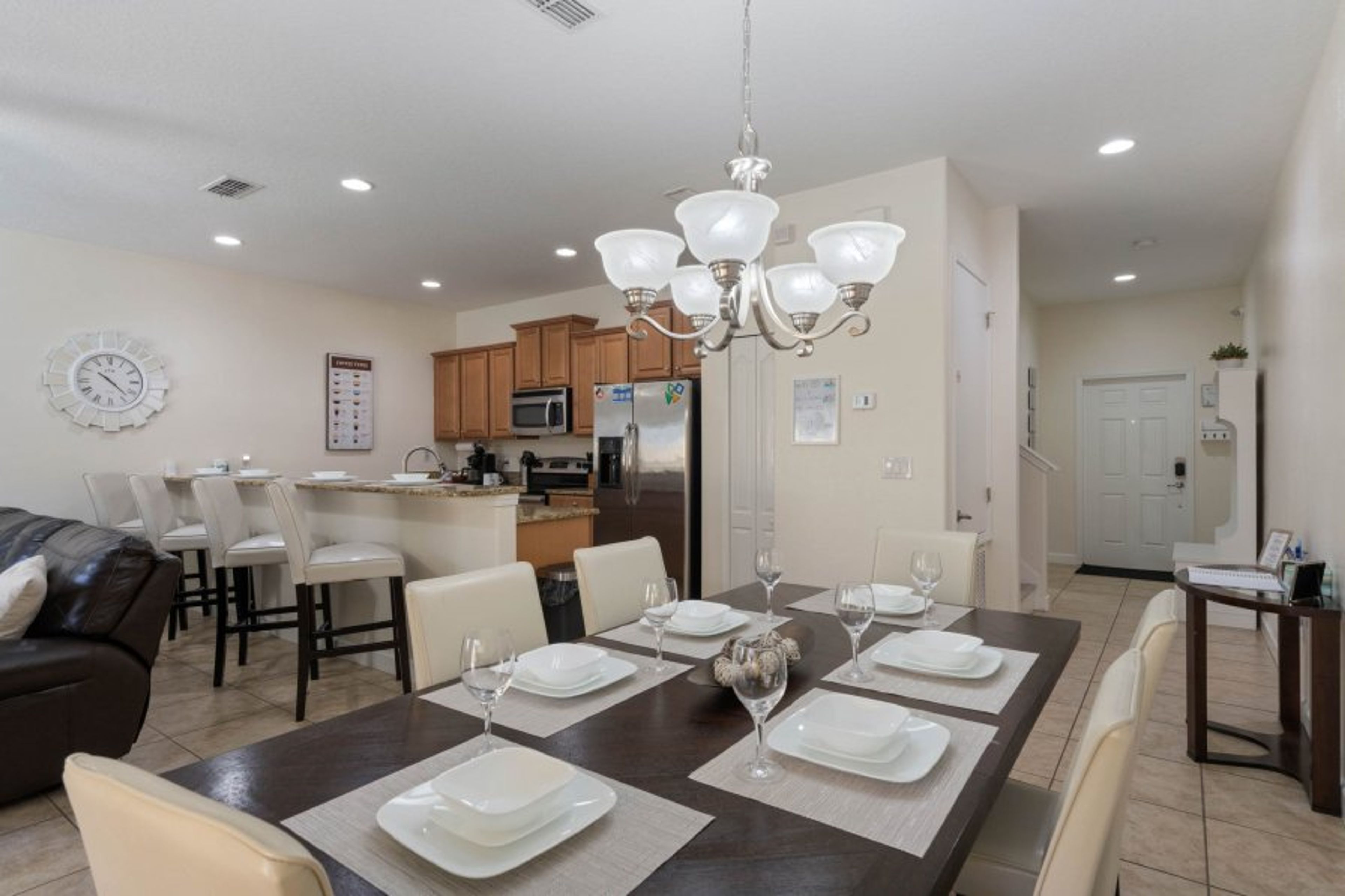 Dinning Breakfast Bar Kitchen Area