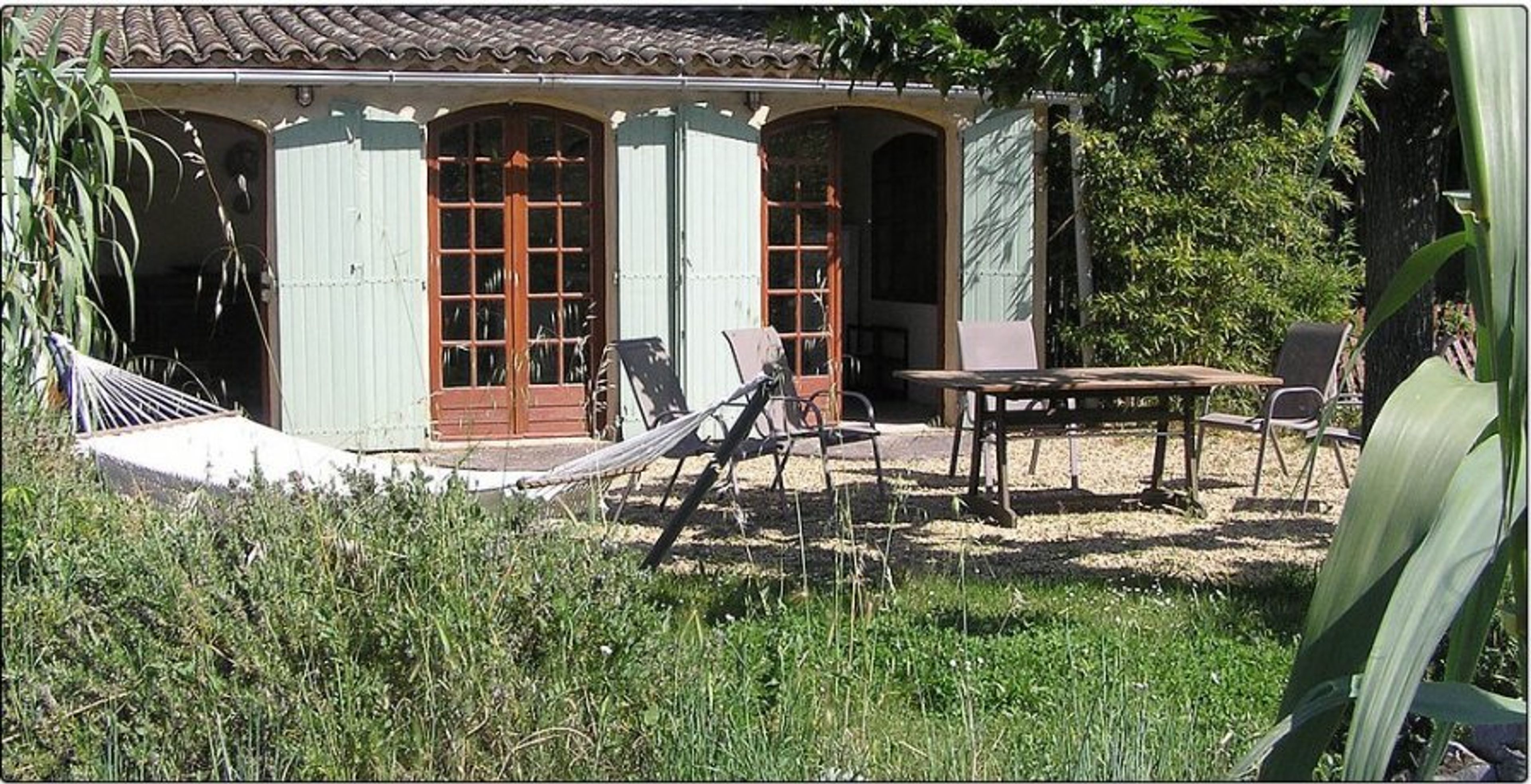Bergerie gite, three bedrooms , direct access to your private garden.