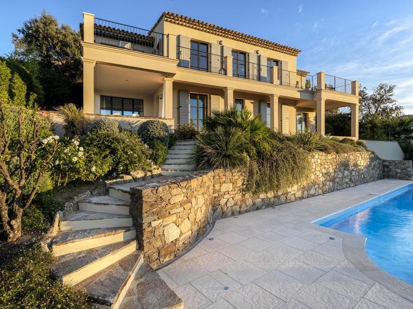 Villas in South of France Villa Holidays from £26 Clickstay