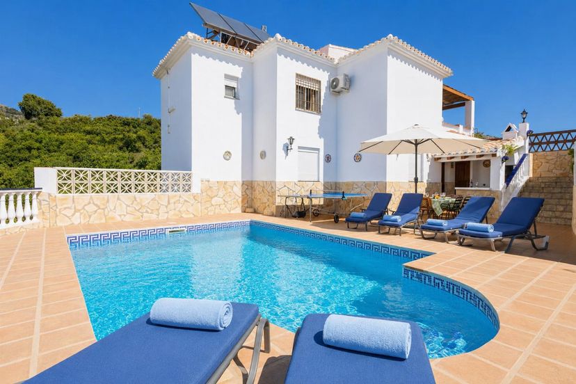 Villa in Spain, Frigiliana: Beautiful villa with private pool and terrace with panoramic countrysi..