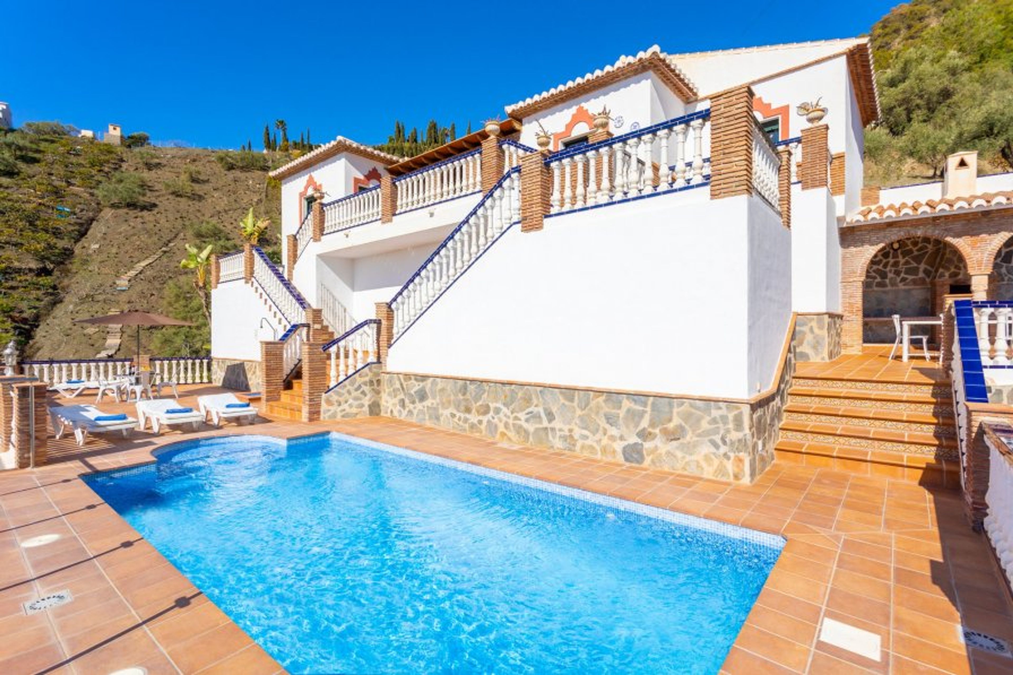 Beautiful villa with private pool and terrace with sea views