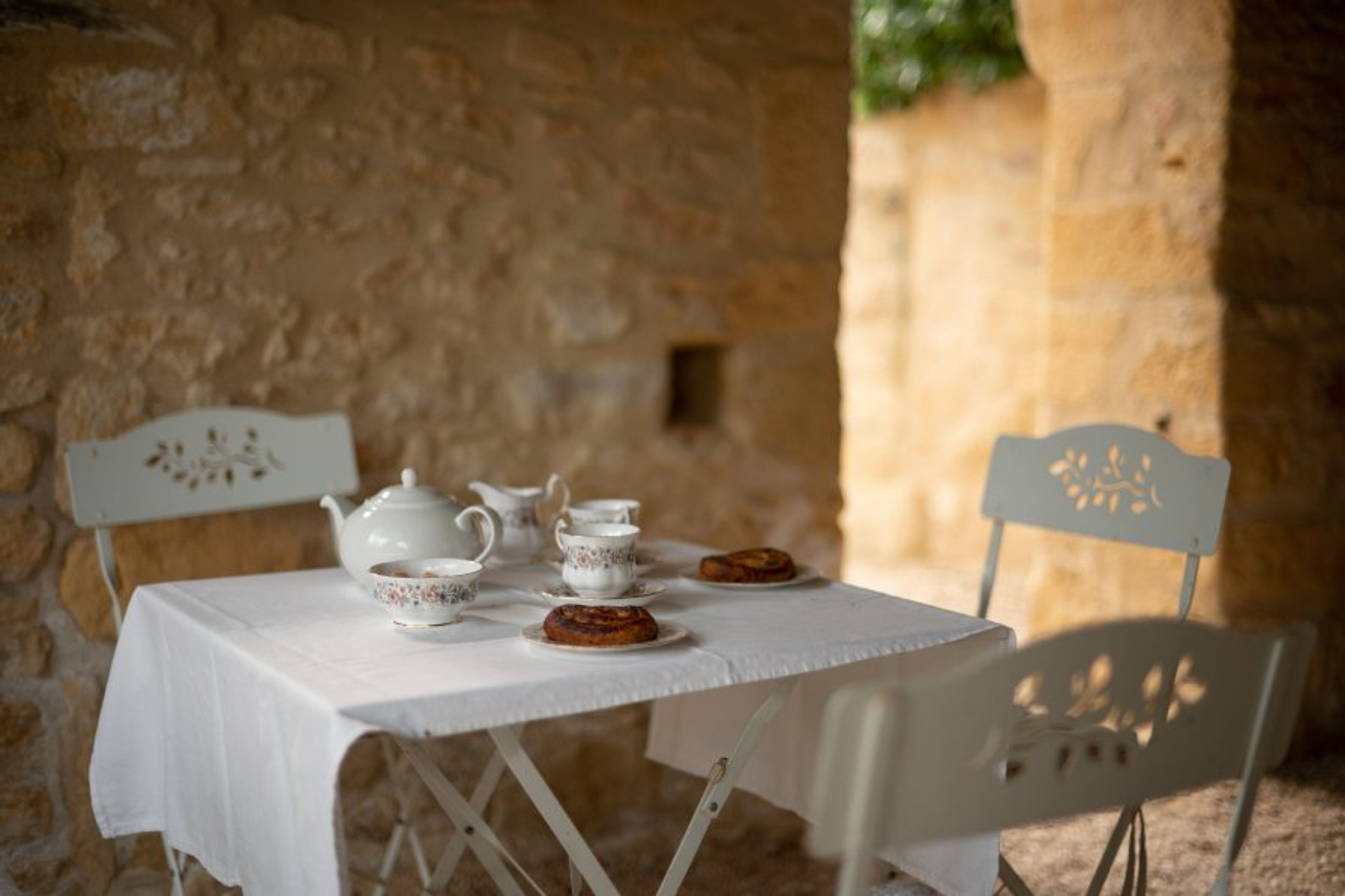 A covered terrace to have breakfast or relax and enjoy the view!