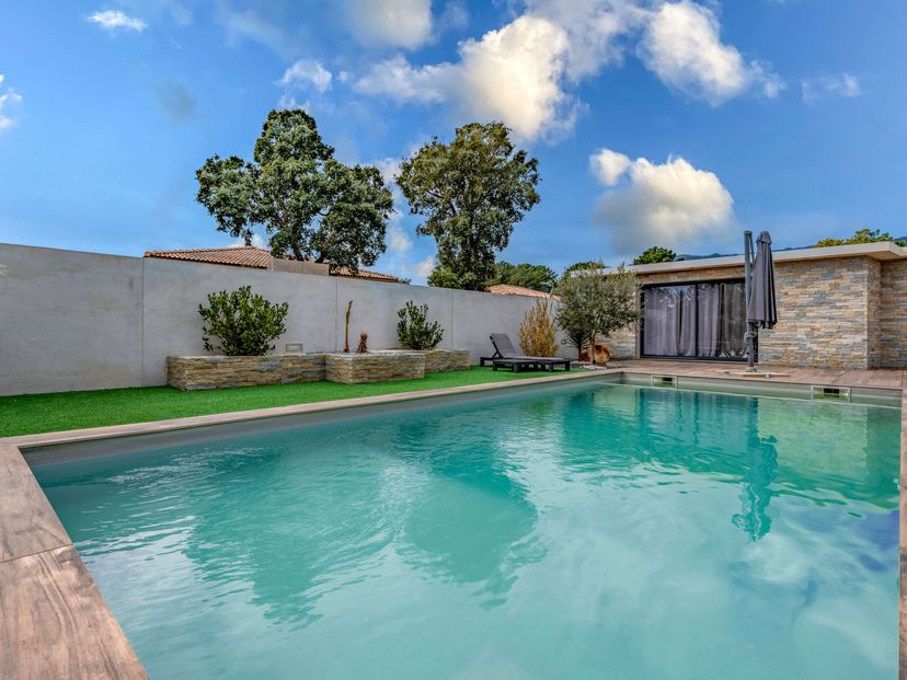 Villa in Lecci, Corsica