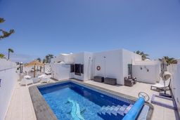 Teguise holiday villa rental with private pool