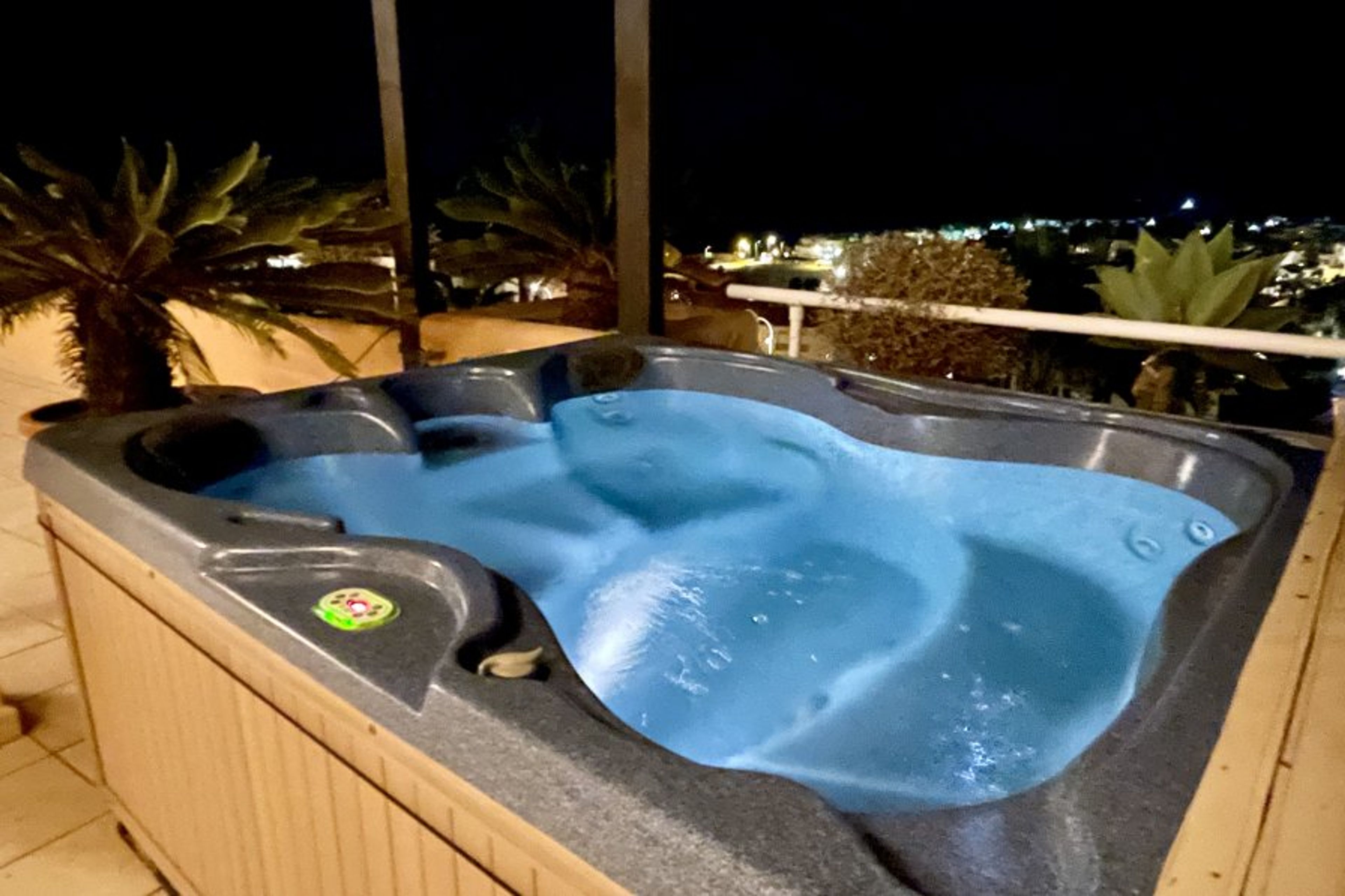 Private hot tub