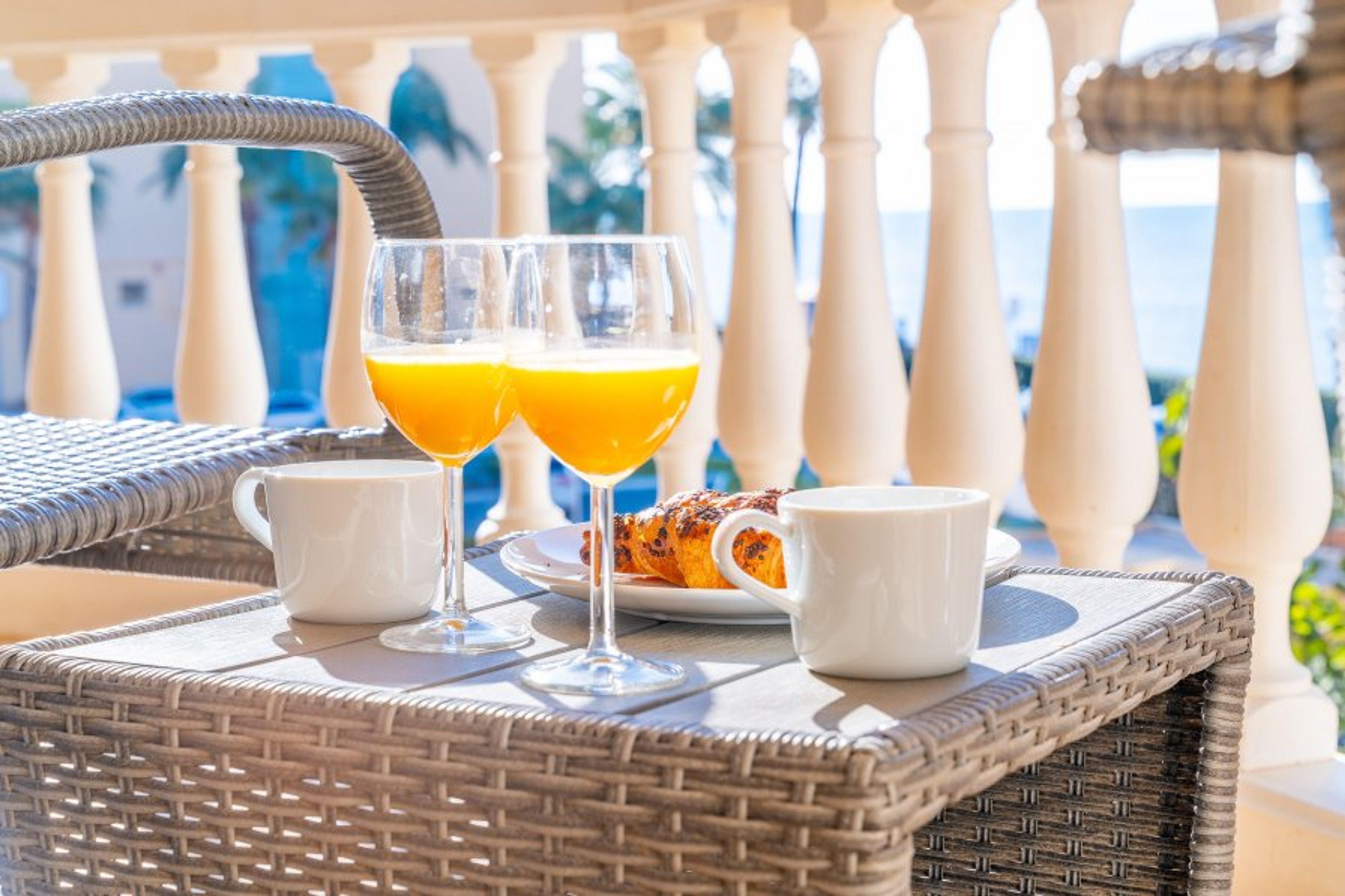 Succulent breakfast on the terrace of the flat.