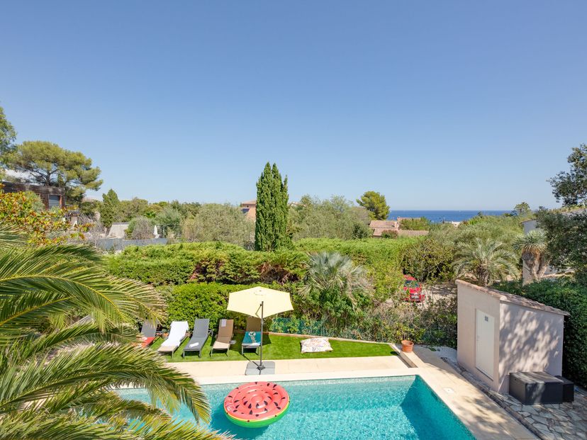 Villa in Roquebrune-sur-Argens, the South of France