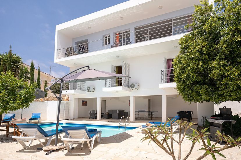 Villa in Peyia, Cyprus