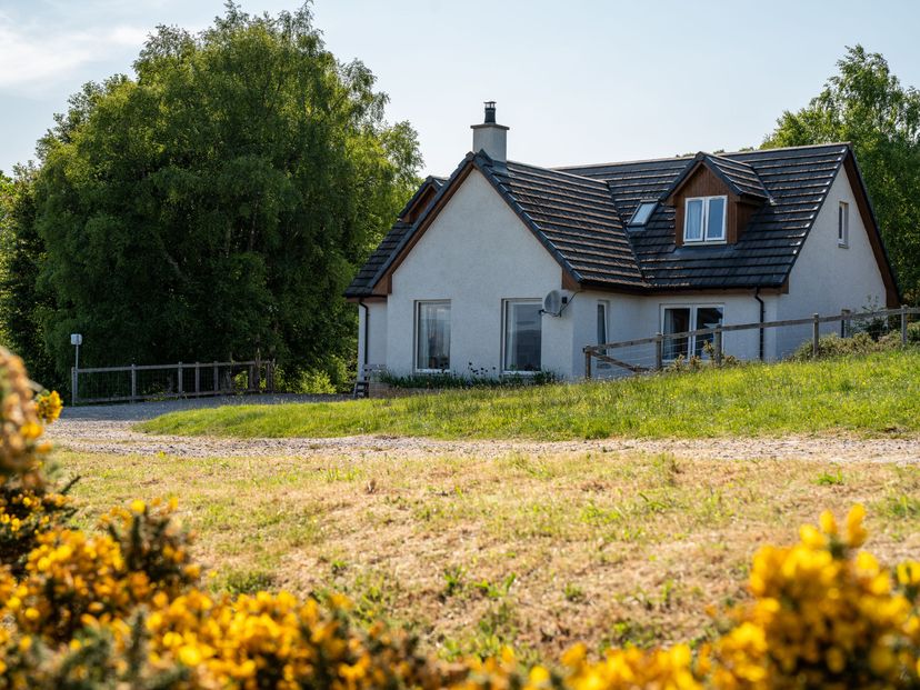 House in Loch Ness West, Scotland