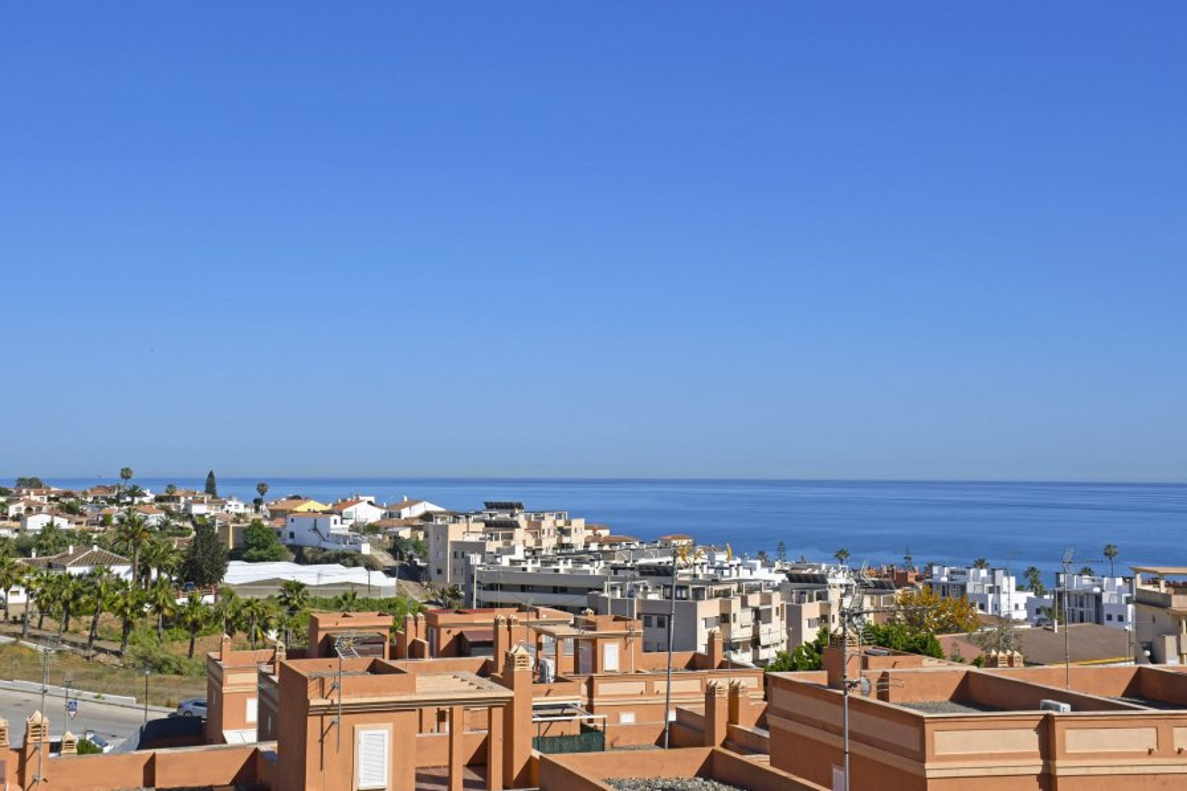 Come and enjoy beautiful sea view from our spacious roof terrace.