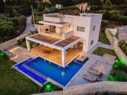 Villa with private pool in Chania region, Crete