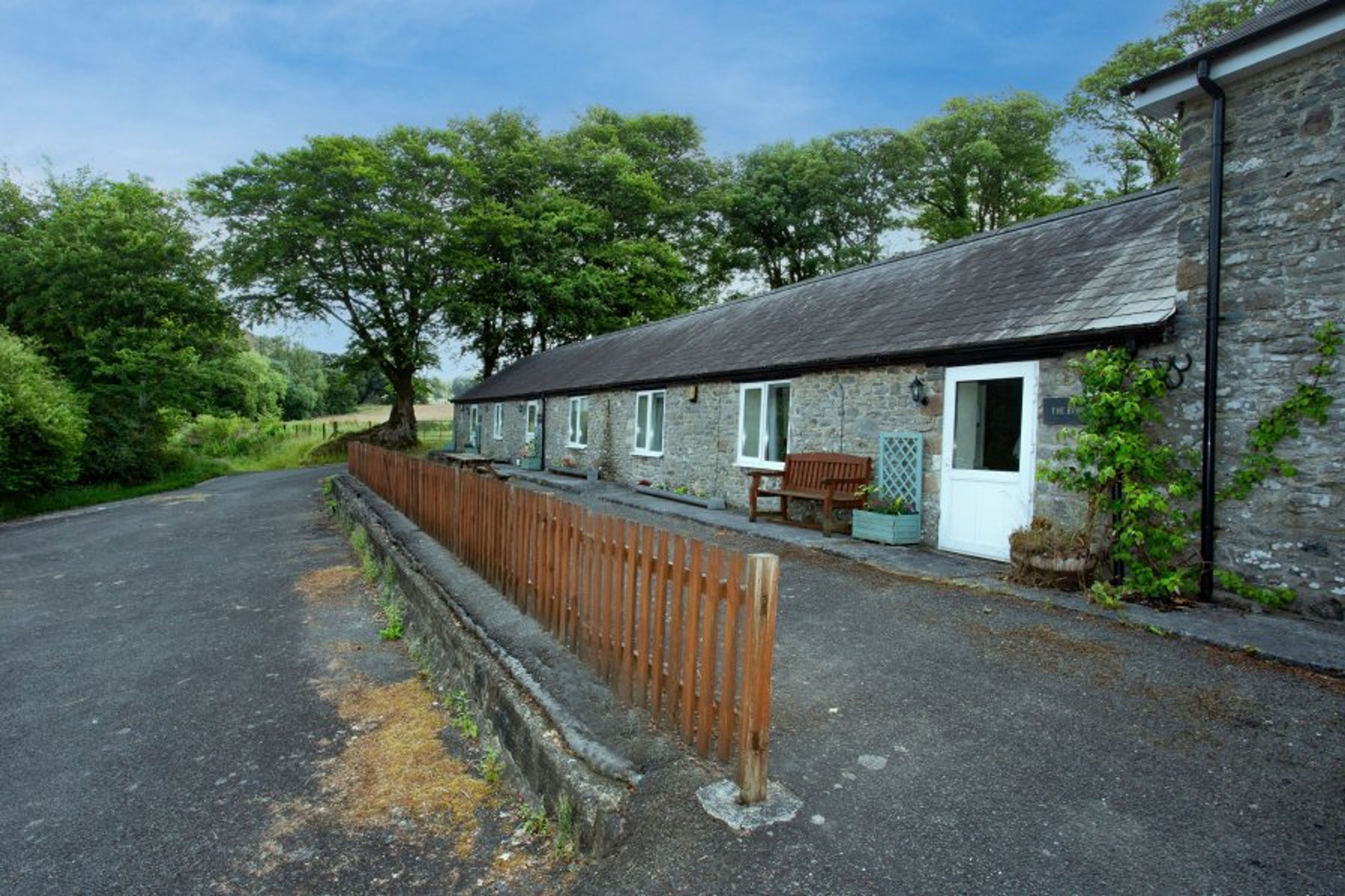 All 3 cottages: The Byre, Calves Cottage and Old Dairy