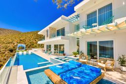 Spacious Sea View Luxury Magnificent Holiday Villa Bella Mare