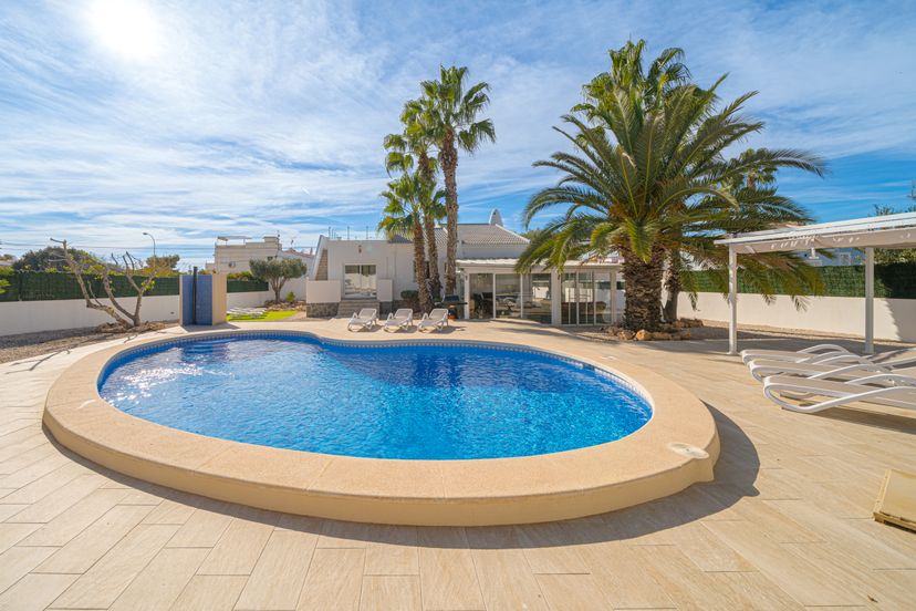 Villa in El Chaparral, Spain