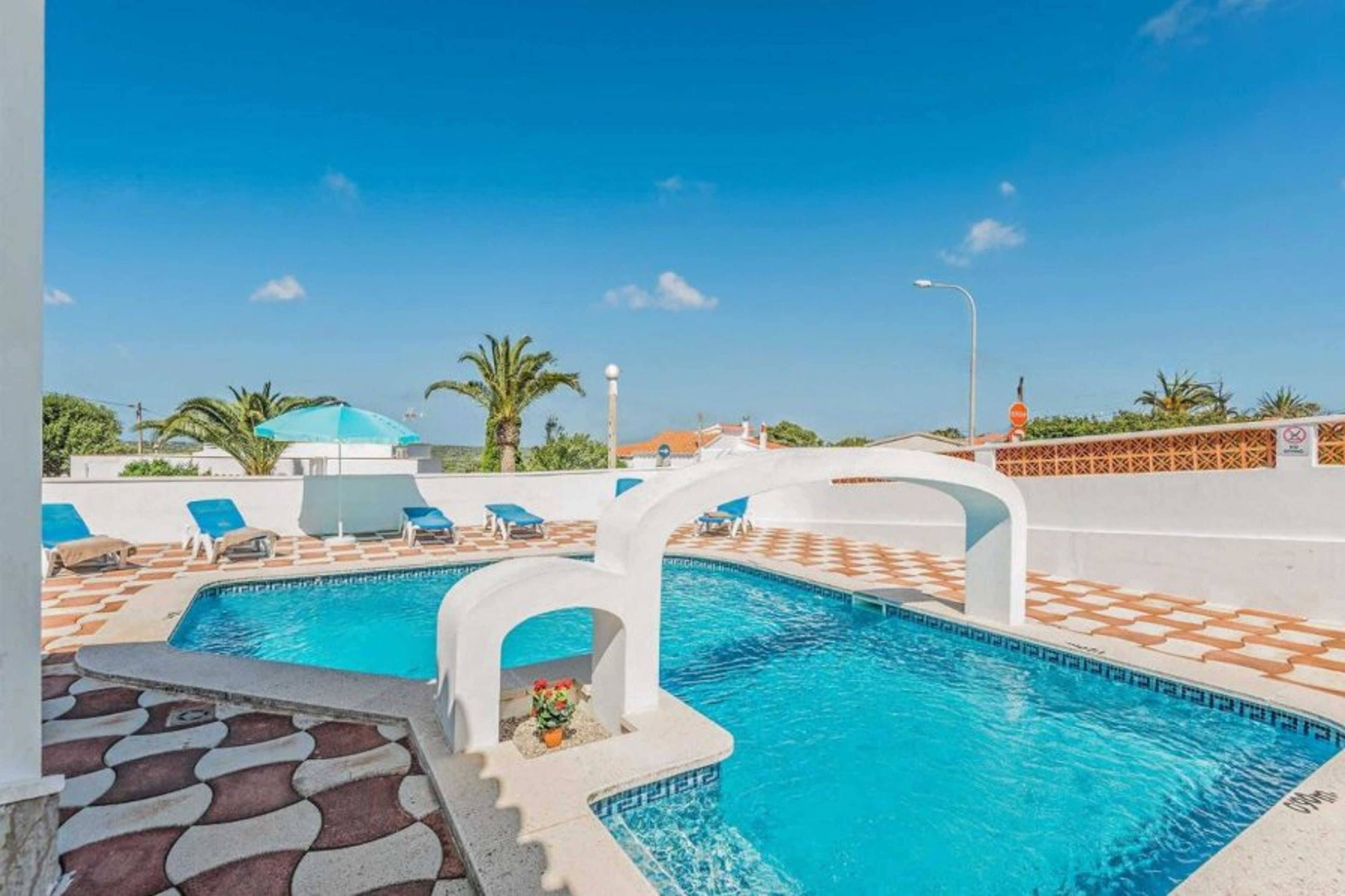 Private pool and terrace