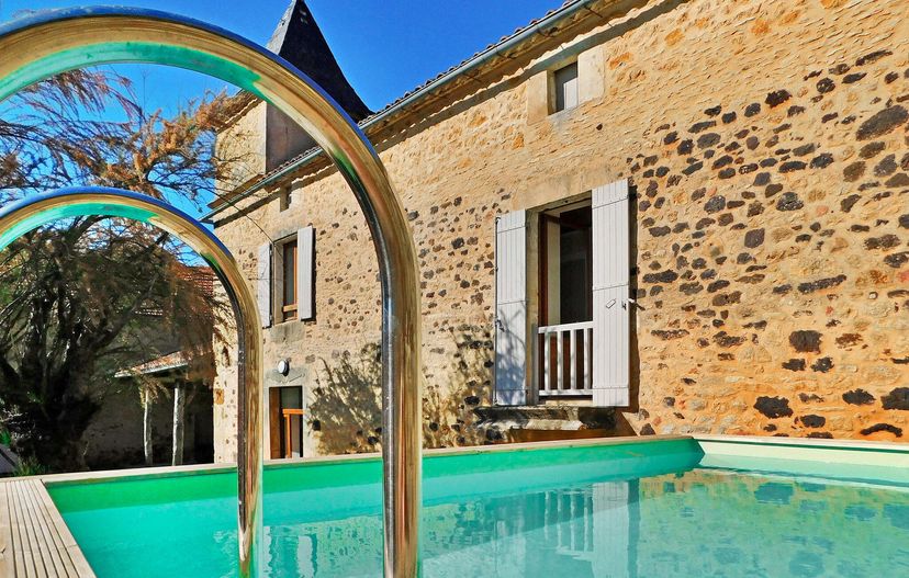 Villa in France, Mazeyrolles