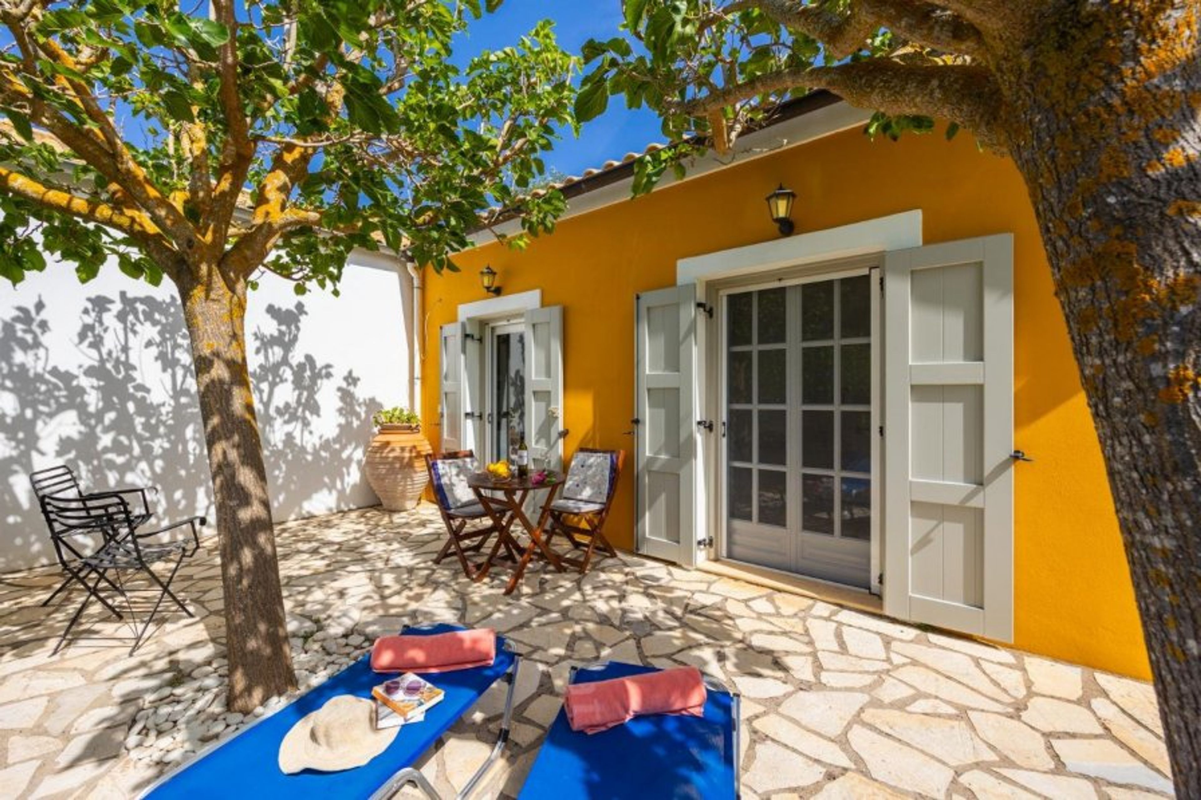 Beautiful cottage with private terrace