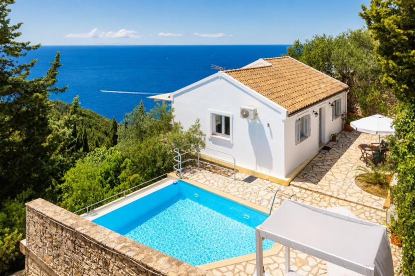 Villa in Greece, Paxos: Beautiful villa with private pool and terrace with sea views