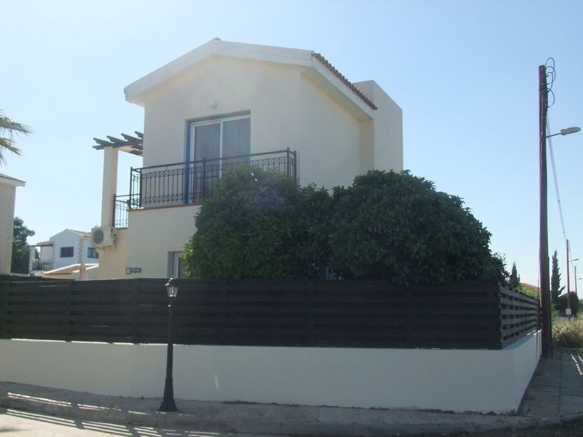 Villa in Cyprus, Central Protaras: approach to Artemis