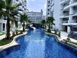 Garden View Luxury Business Suite C2 In Grand Avenue
