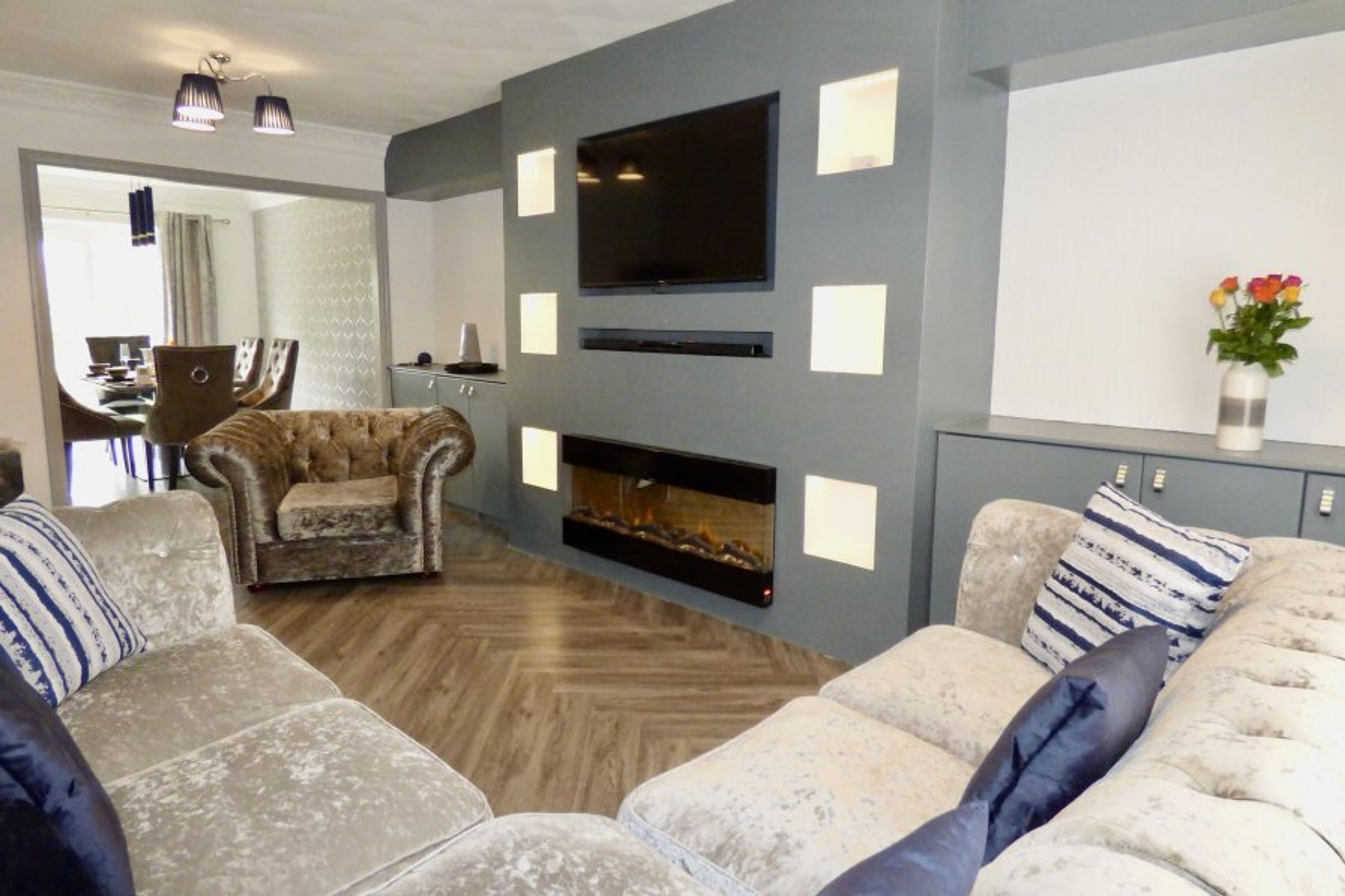 Lounge area - comfortable seating and the use of a 55" smart tv