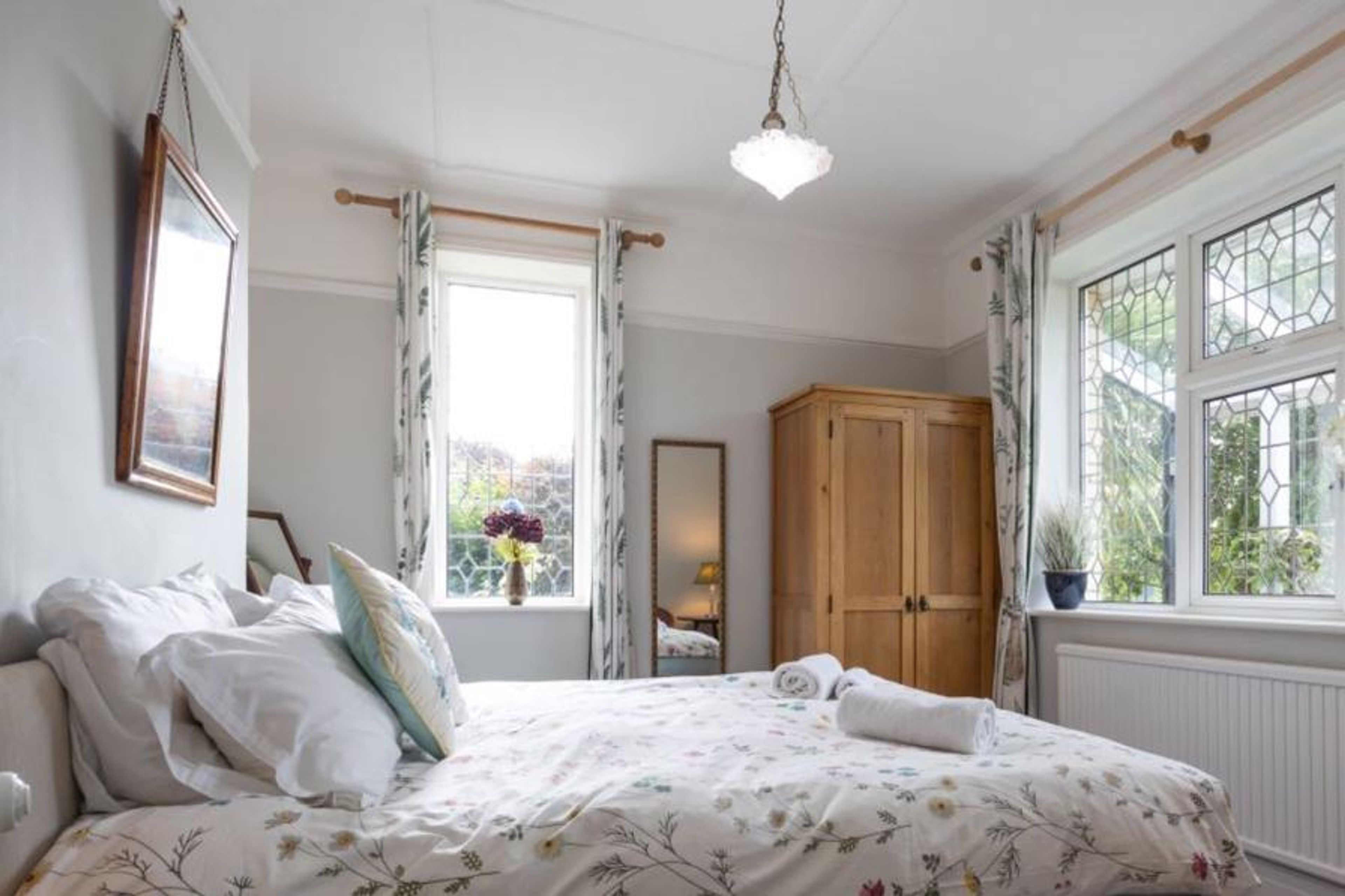 Muddykins Bedroom 1