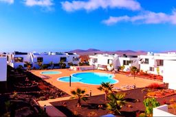 Holiday apartment in La Oliva, Fuerteventura,  with shared pool