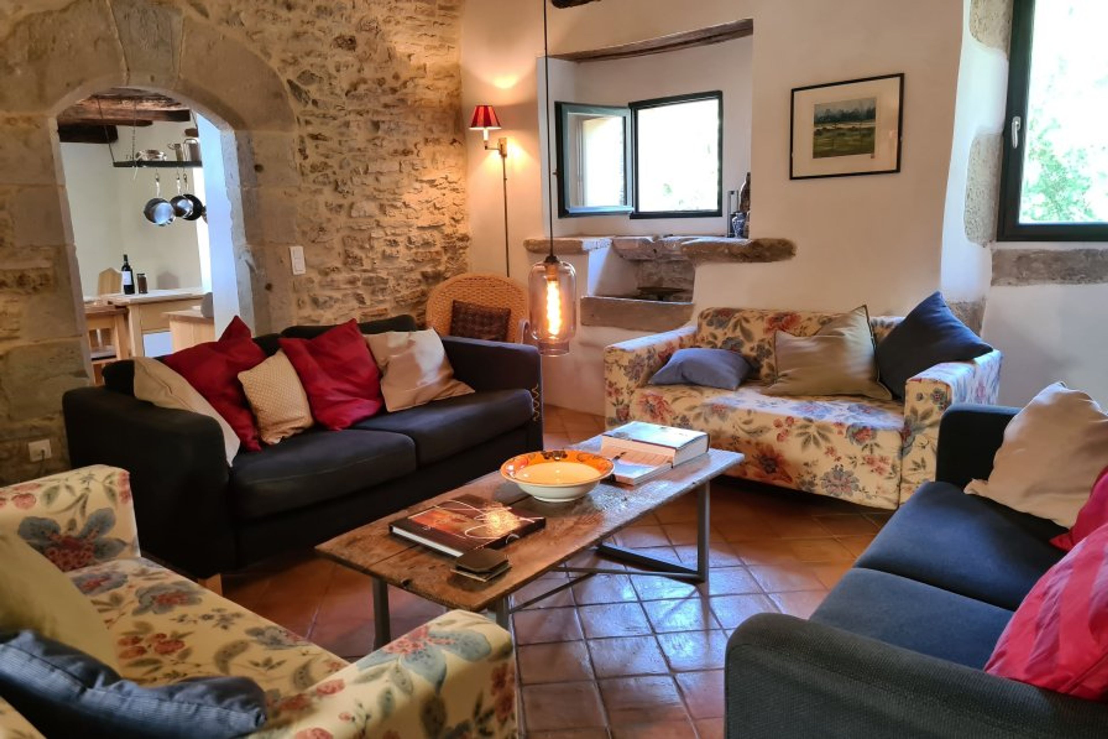 The salon of the Long House