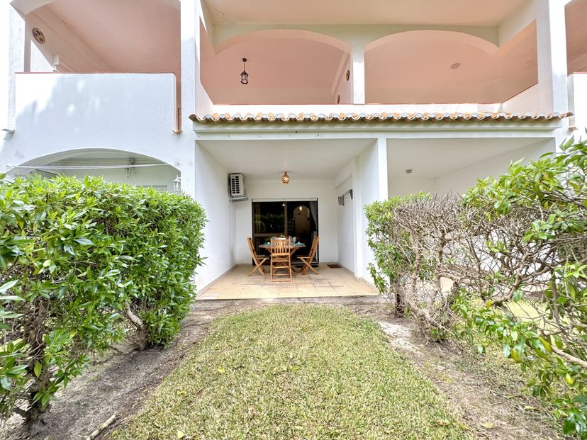 Apartment in Pinhal do Concelho, Algarve