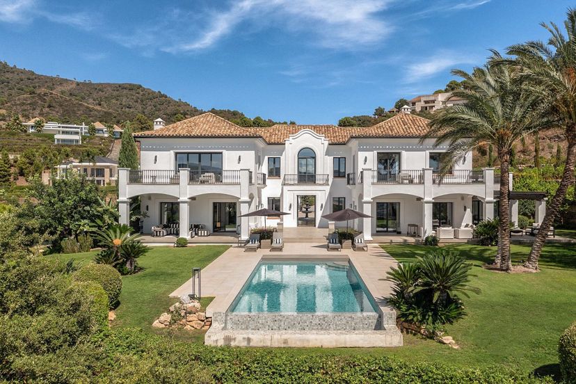 Villa in Benahavís, Spain