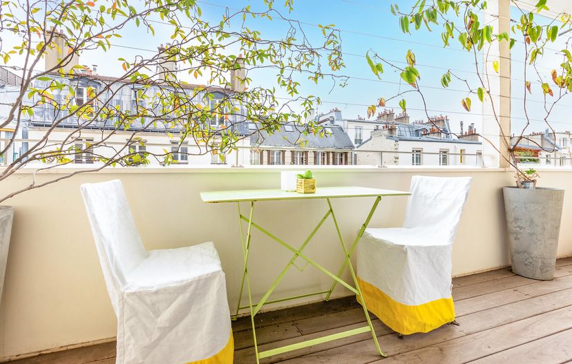 Apartment in France, Gros Caillou