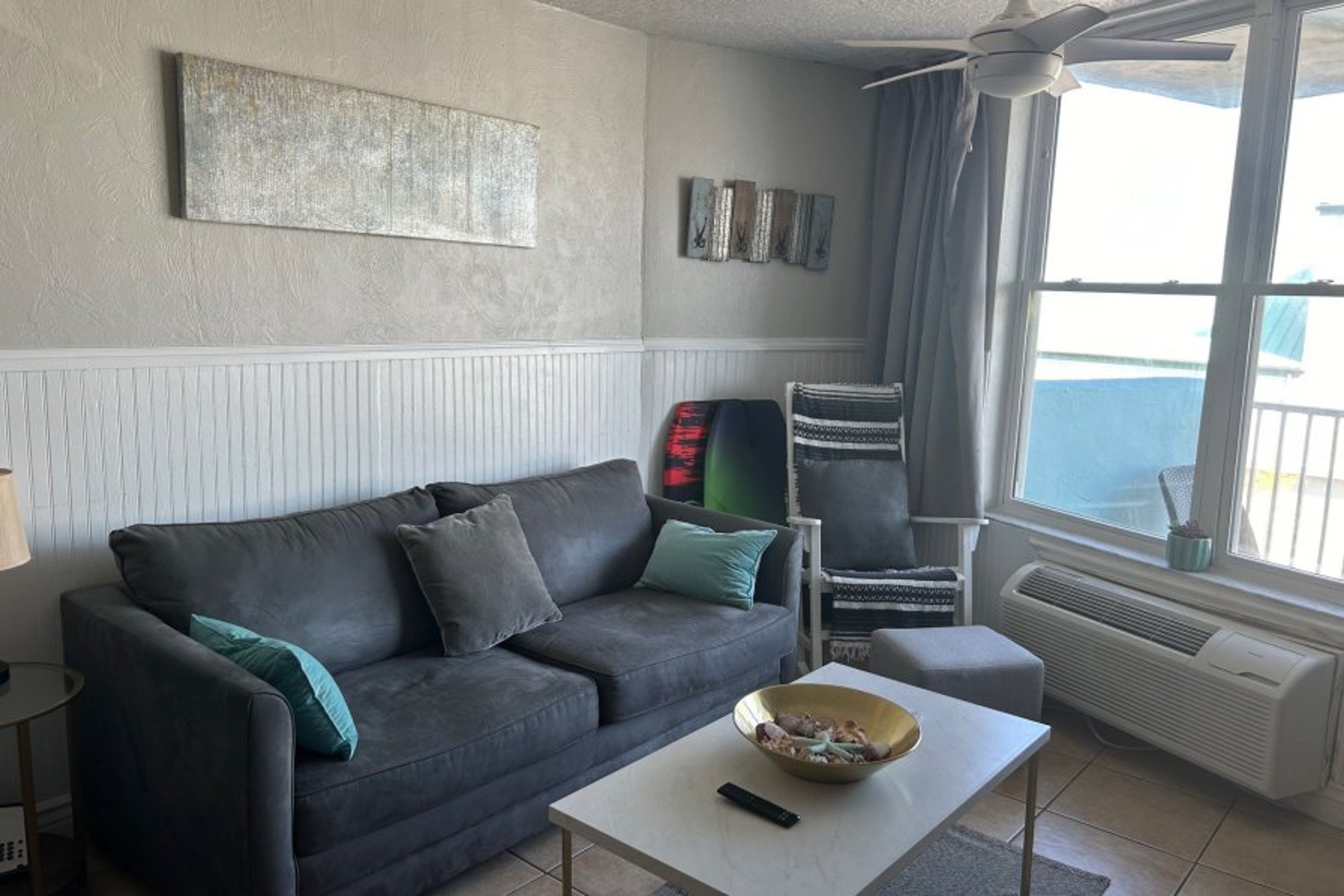 Comfy sleeper sofa and chill out rocker!