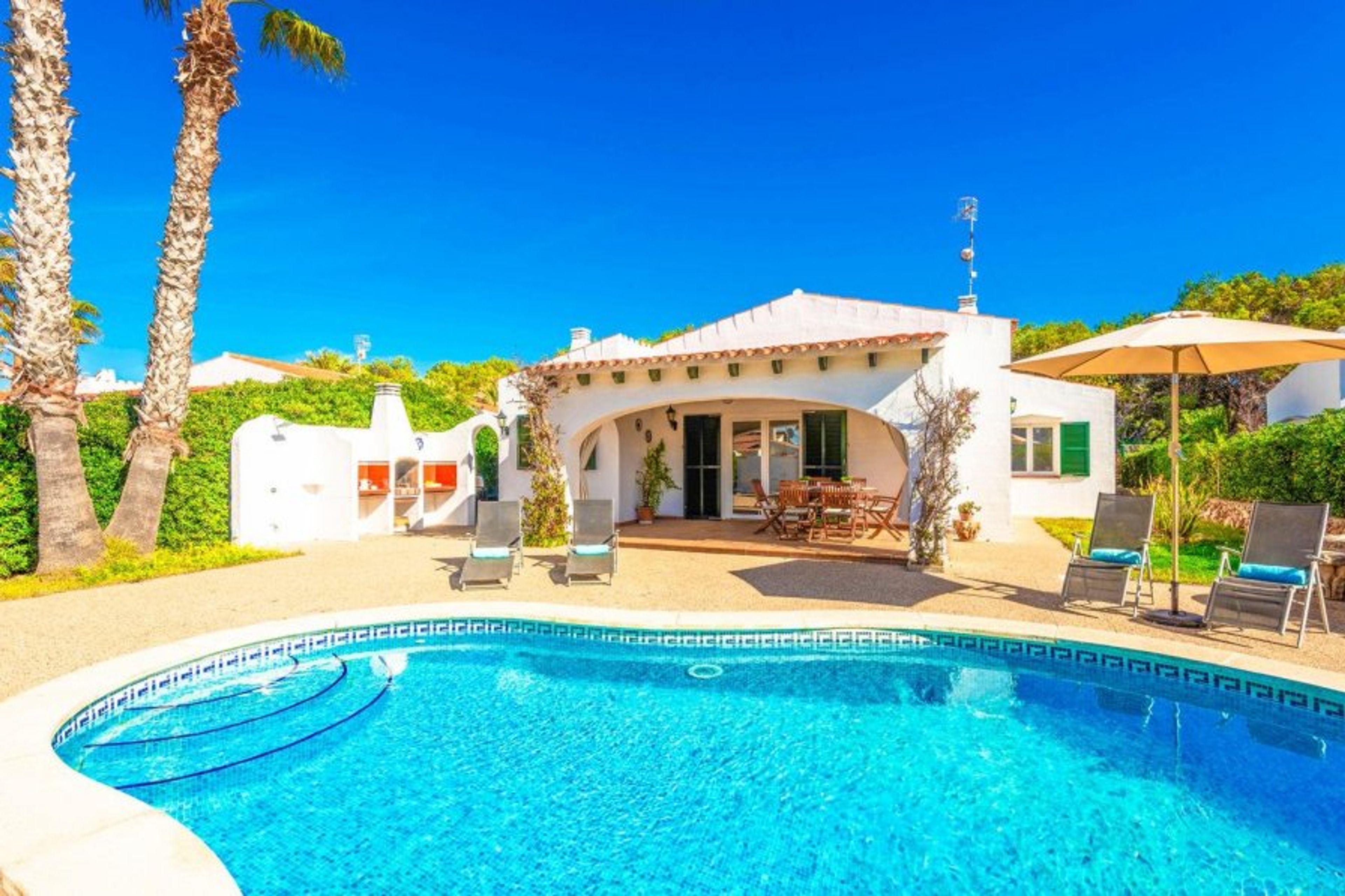 Beautiful villa with private pool and terrace