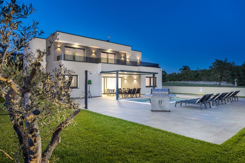 Villa in Juršići, Croatia