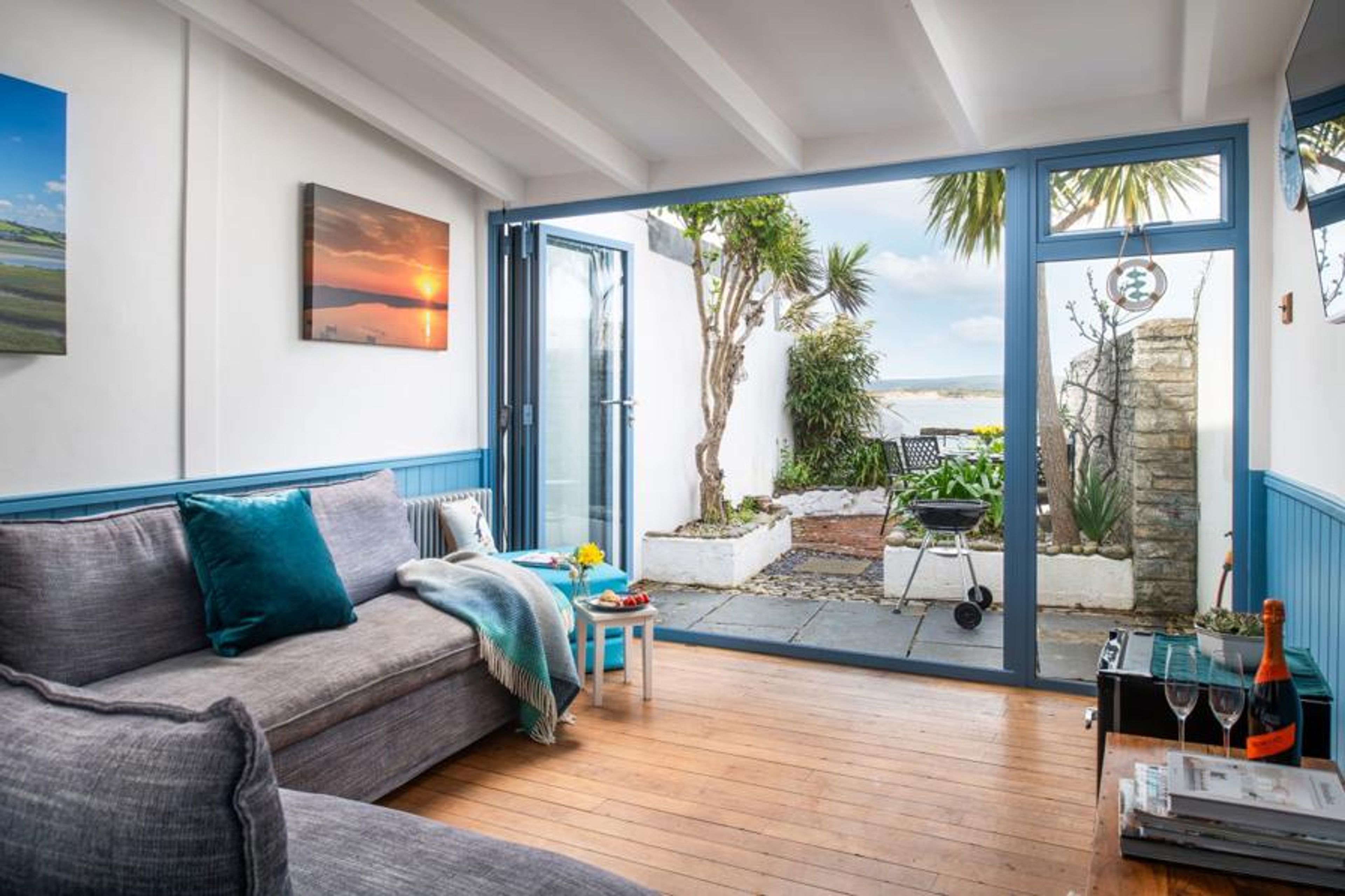 Hideaway Cottage Living Room