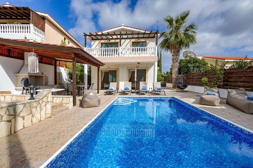 Villa in Peyia, Cyprus