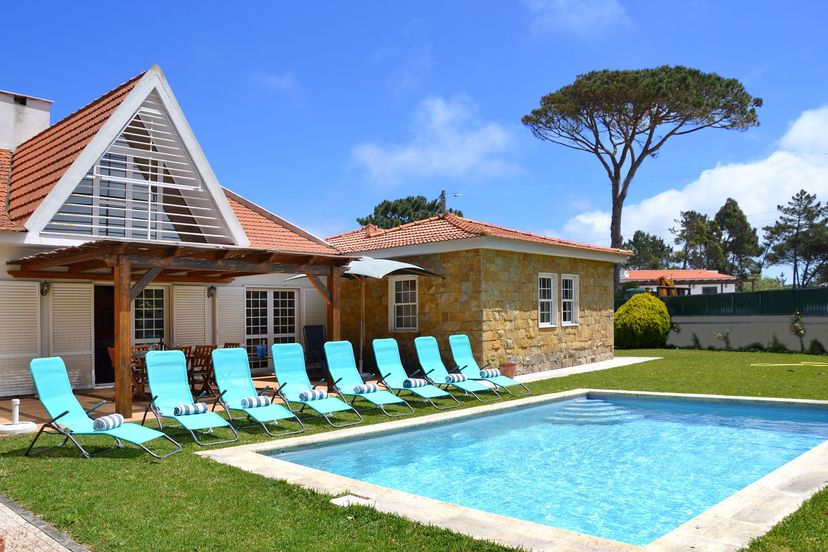 Villa in Portugal, Janas