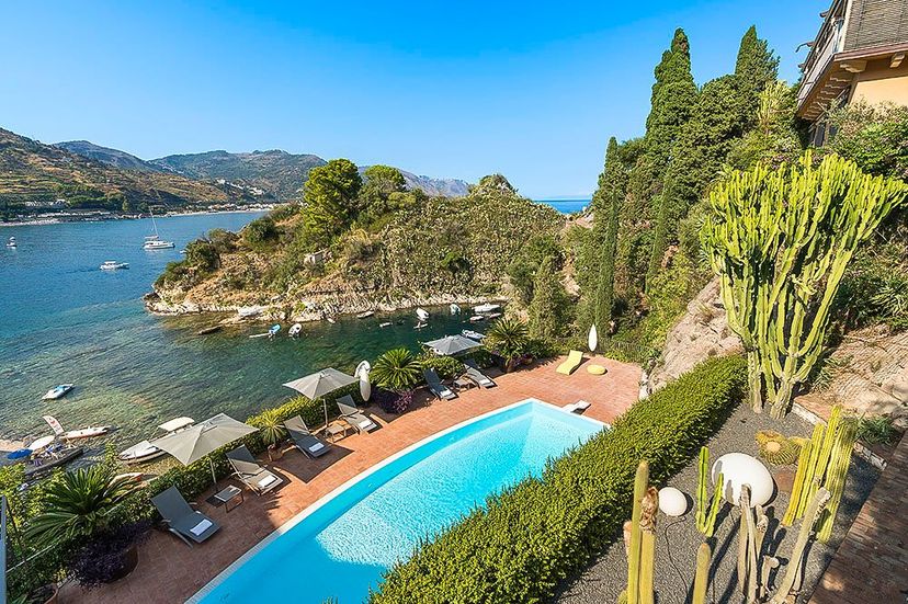 Villa in Mazzarò, Sicily