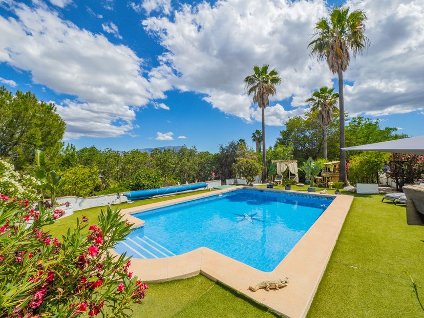Cottage in Coín, Spain