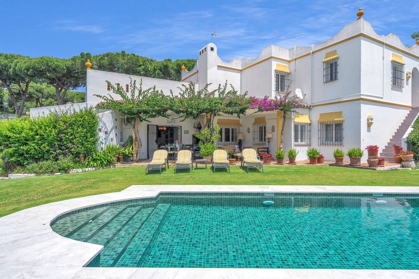Villa in Estepona, Spain