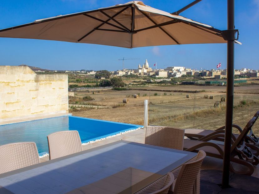 Villa in Birbuba, Malta