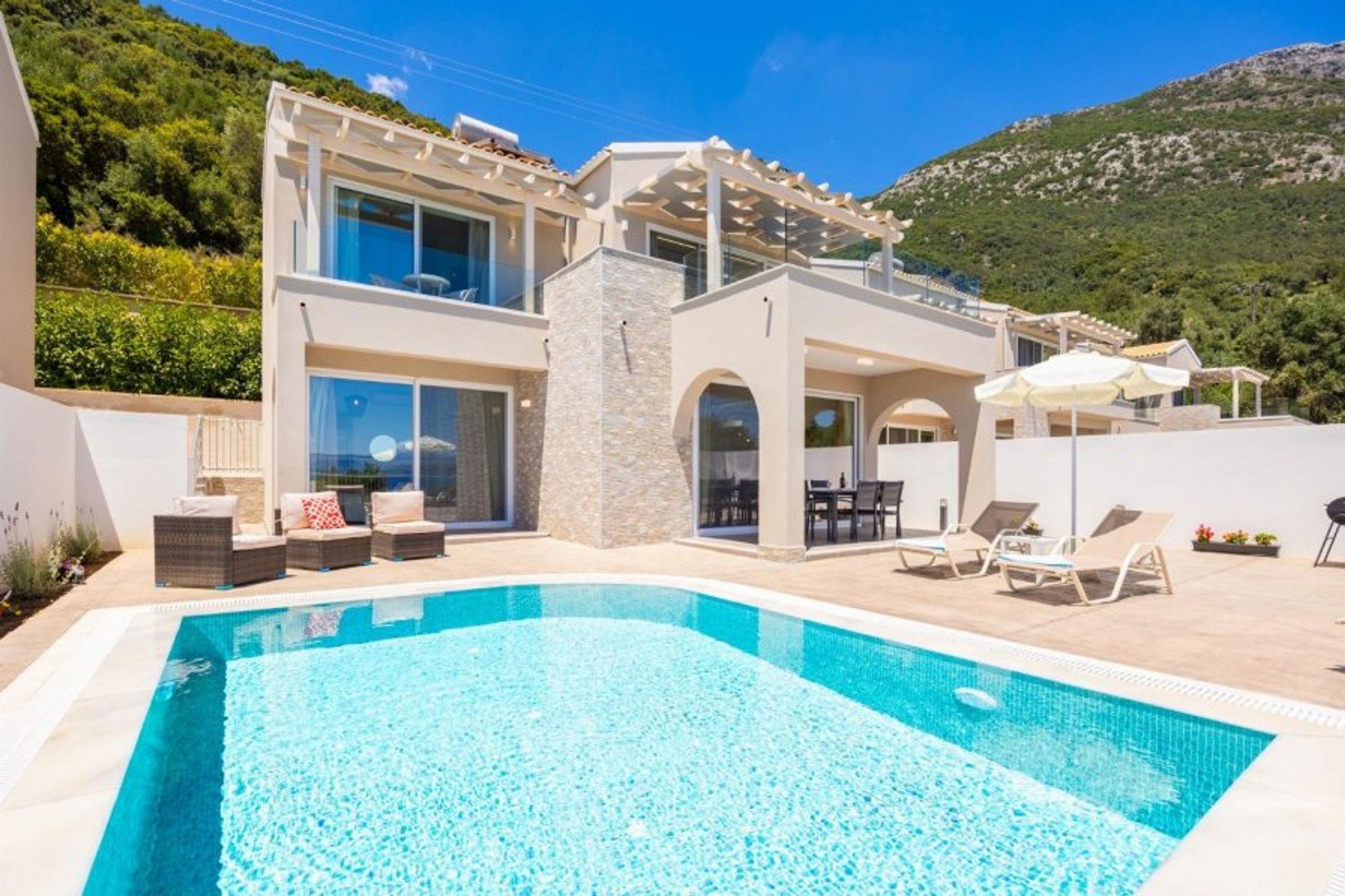 Beautiful villa with private pool and terrace with sea views