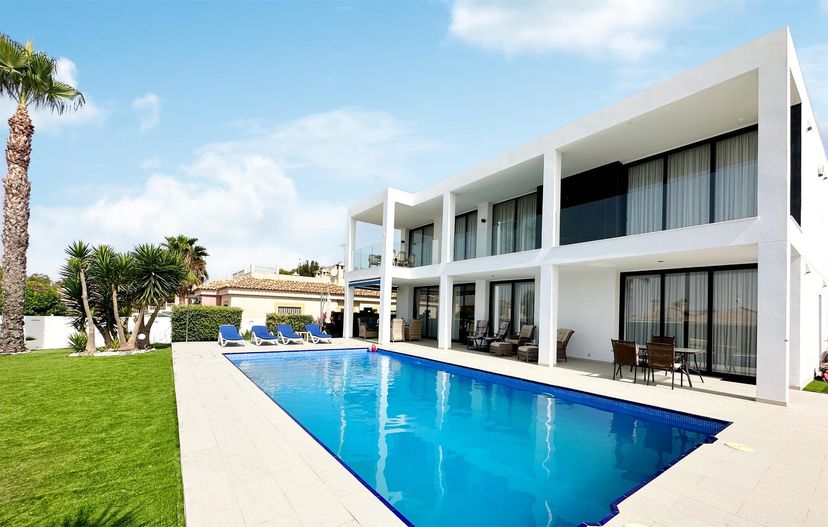 Villa in Marina-Oasis, Spain