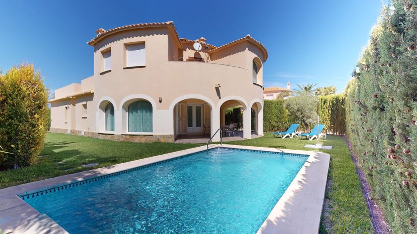 Villa in Oliva, Spain