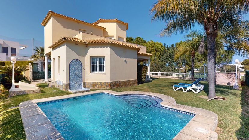 Villa in Oliva, Spain