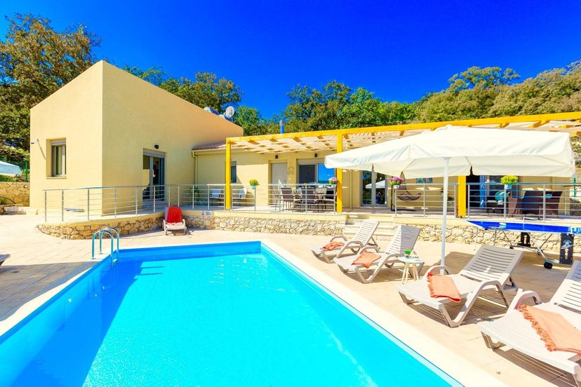 Villa in Greece, Retimno